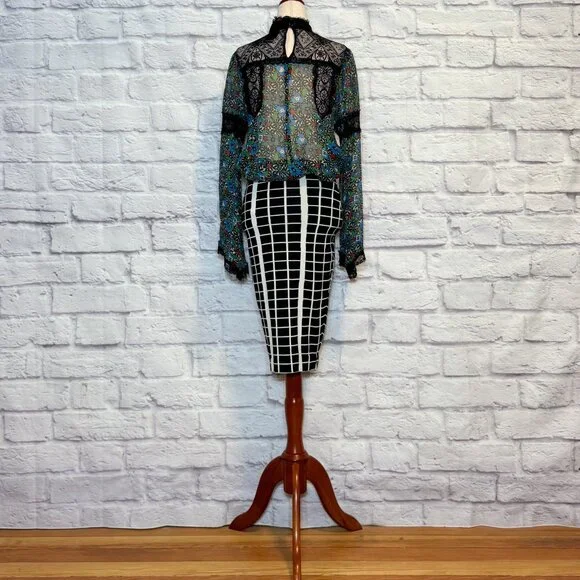 Anna Sui Black Floral Lace Top - Picture 6 of 7